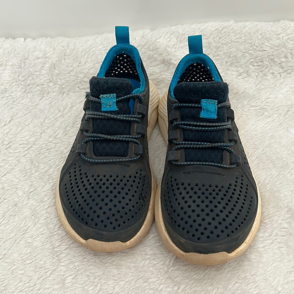 Croc Tennis Shoe